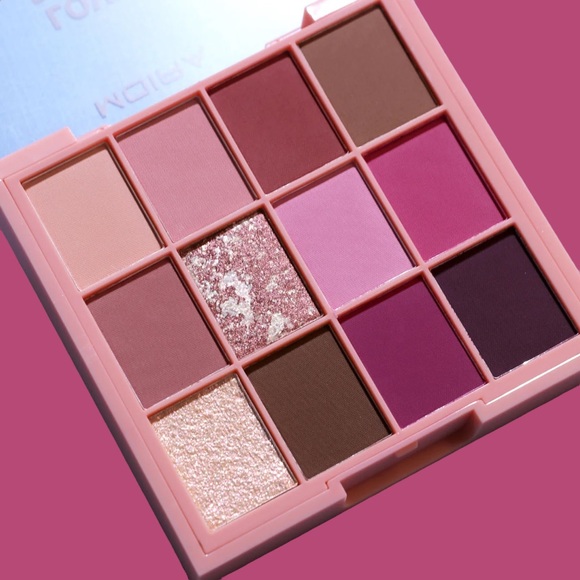 Moira Pink and Neutral Glitter and Matte Travel Eyeshadow Palette (Loved by You) - Picture 4 of 6